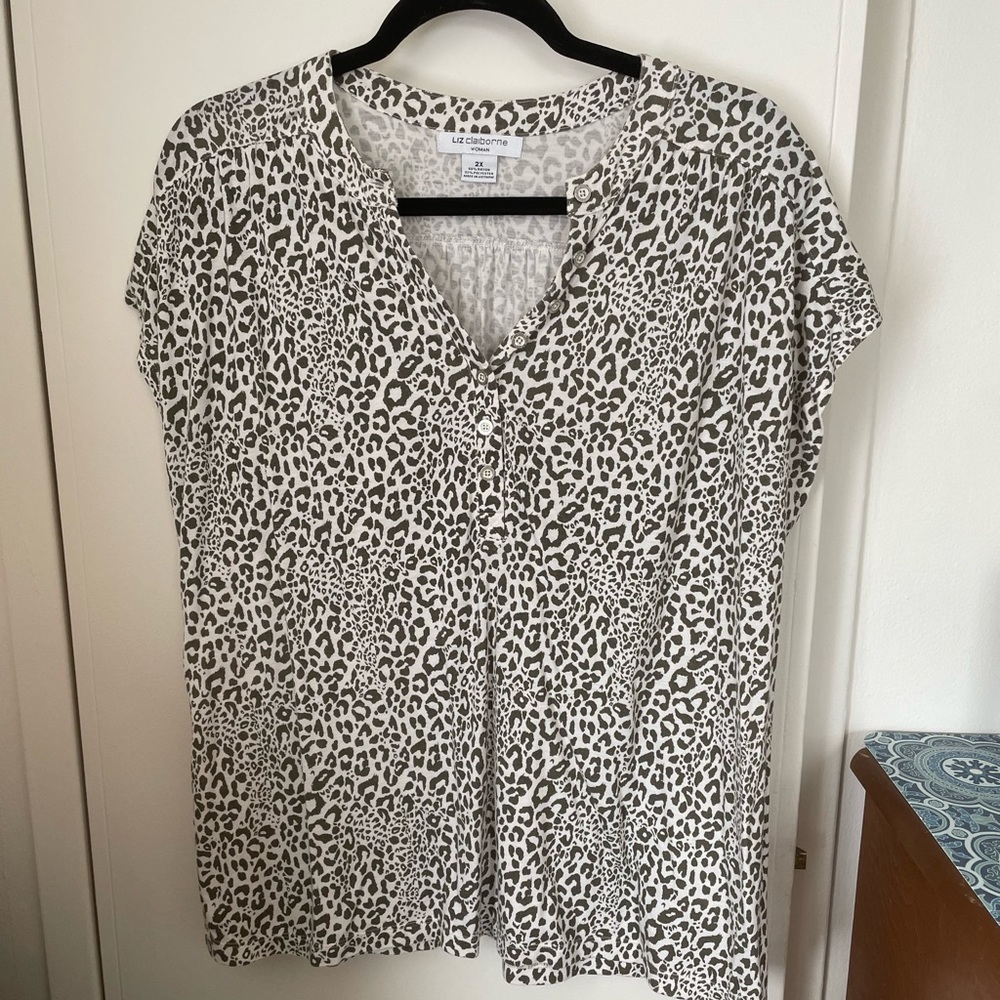 Liz Claiborne leopard print
